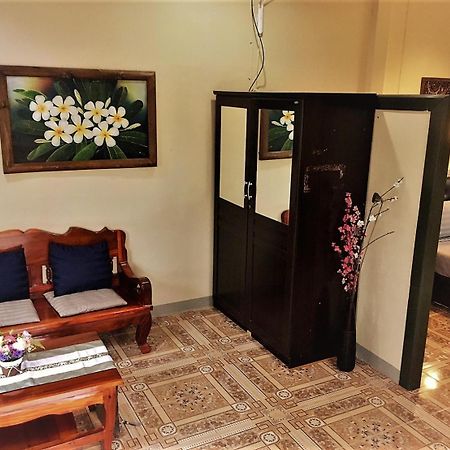 Eidi Homestay Nong Kung Si Exterior photo