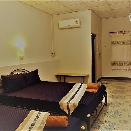 Eidi Homestay Nong Kung Si Exterior photo