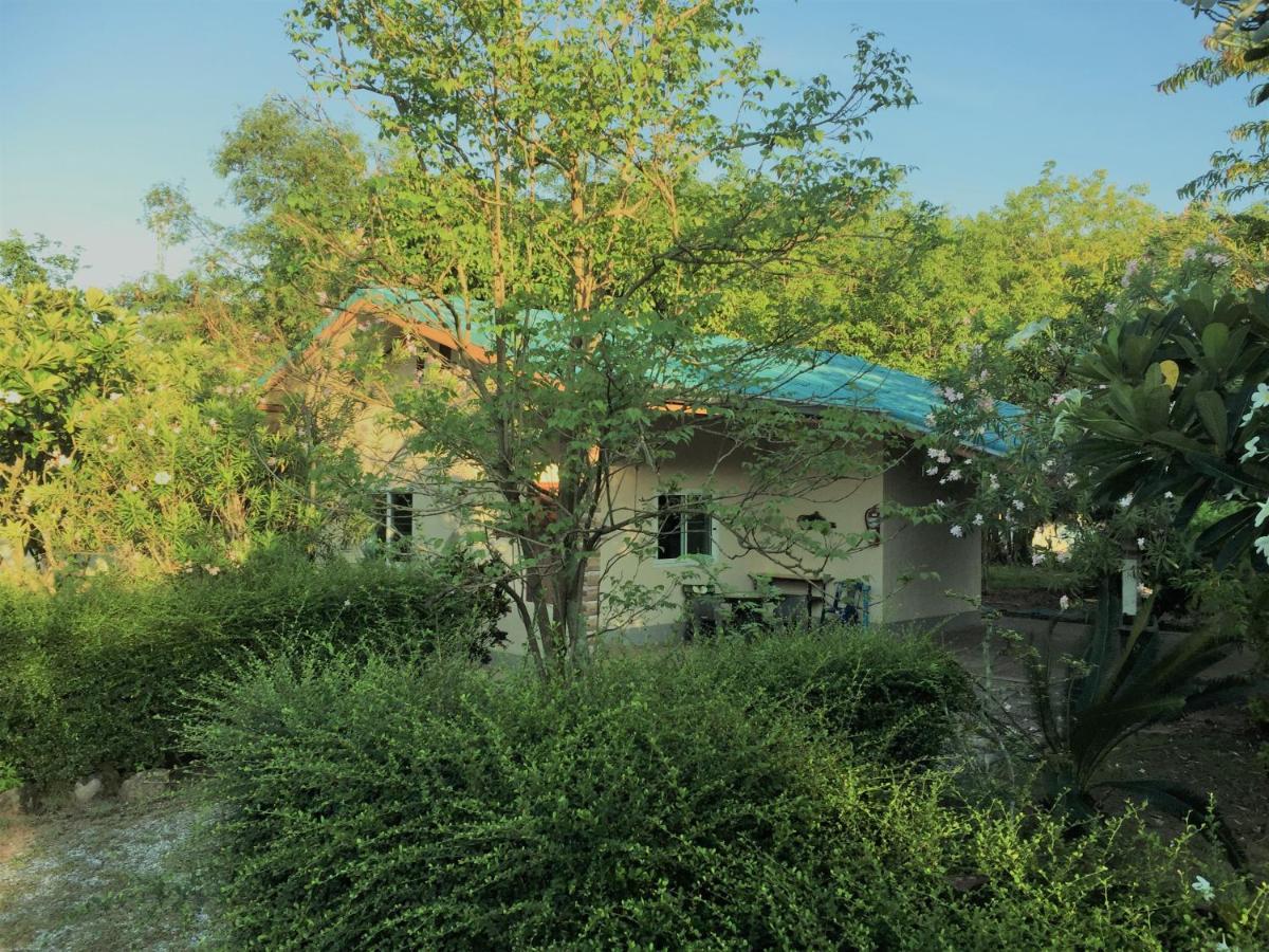 Eidi Homestay Nong Kung Si Exterior photo