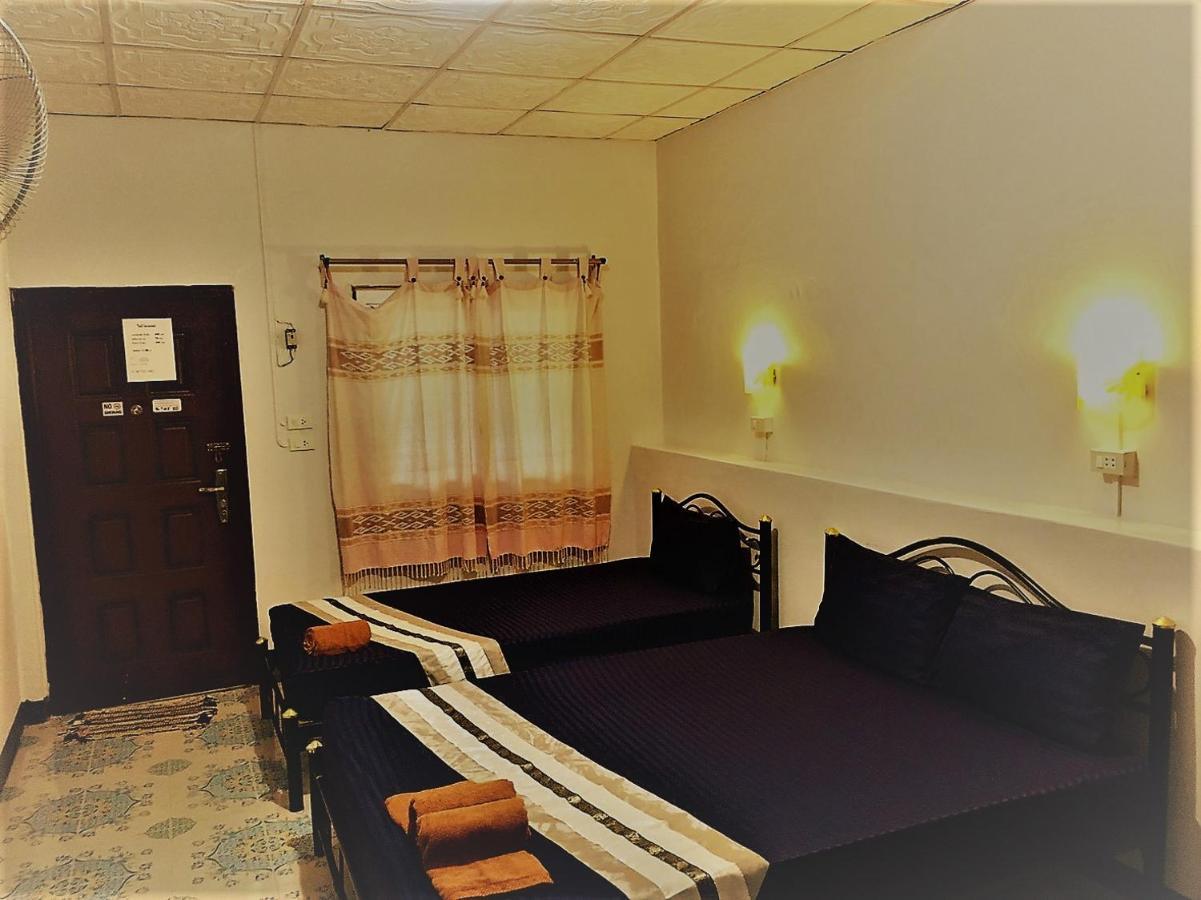 Eidi Homestay Nong Kung Si Exterior photo