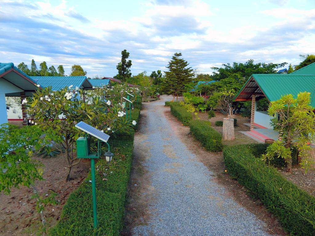Eidi Homestay Nong Kung Si Exterior photo